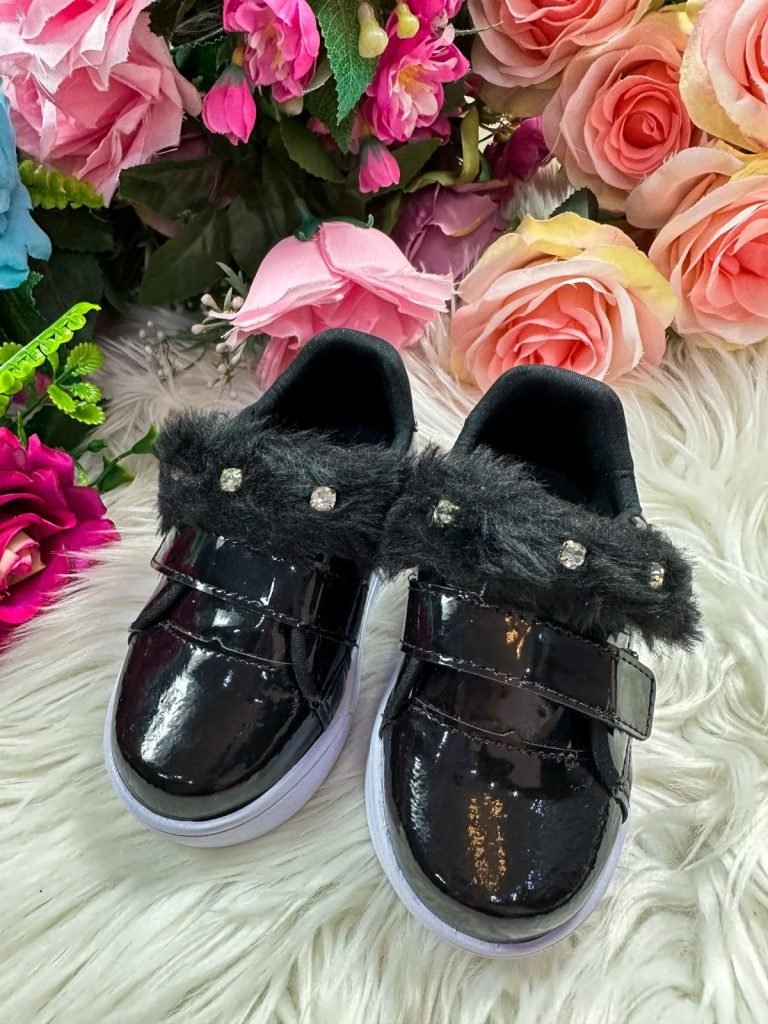 Tenis D Milan Preto Strass